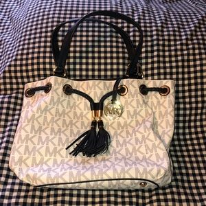 Michael Kors purse